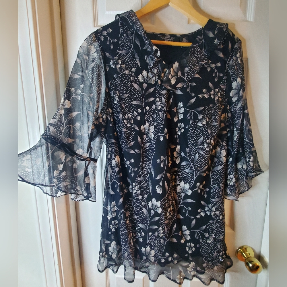 Vintage Like New New York City Design Co. 16W Silk Black/White Floral Blouse
